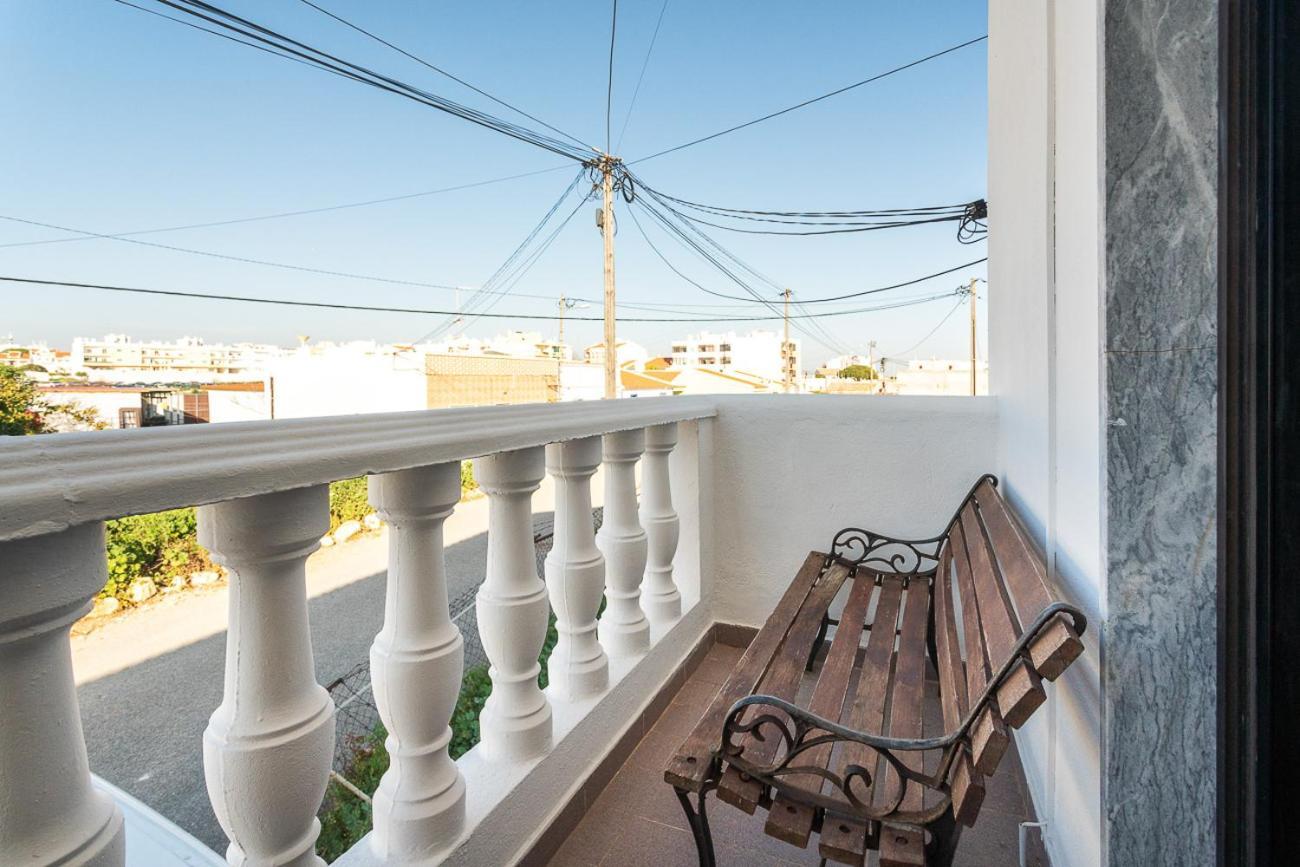 Blife Marya Private Rooms - Airport Stay Faro Luaran gambar