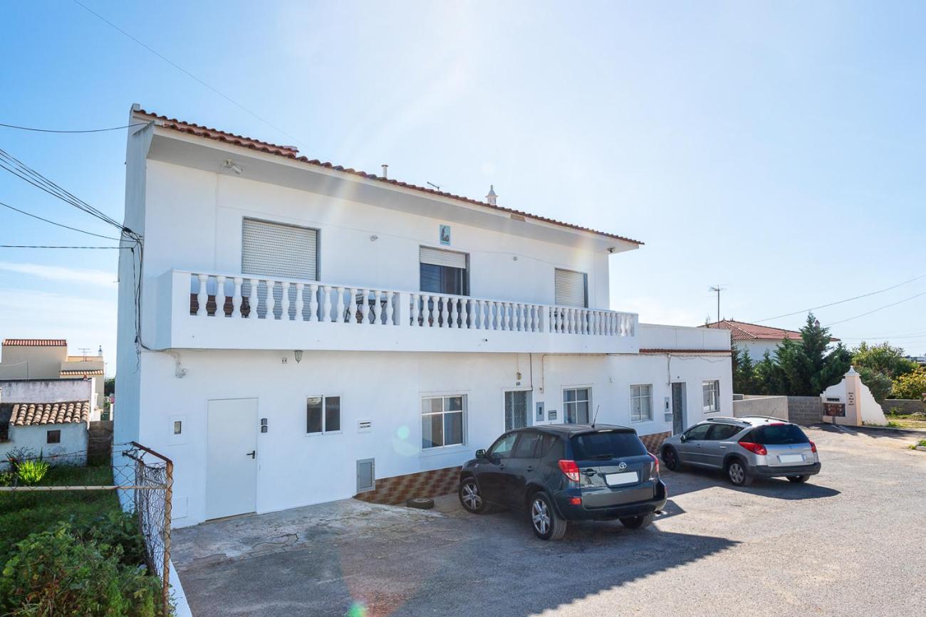 Blife Marya Private Rooms - Airport Stay Faro Luaran gambar