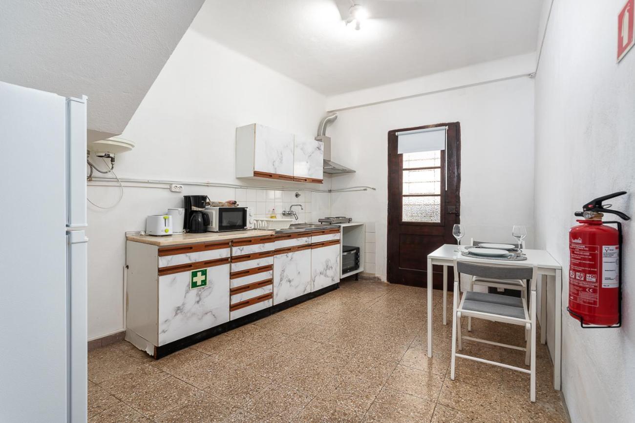 Blife Marya Private Rooms - Airport Stay Faro Luaran gambar