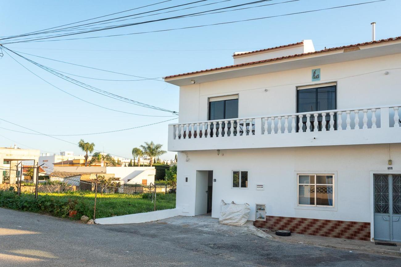 Blife Marya Private Rooms - Airport Stay Faro Luaran gambar