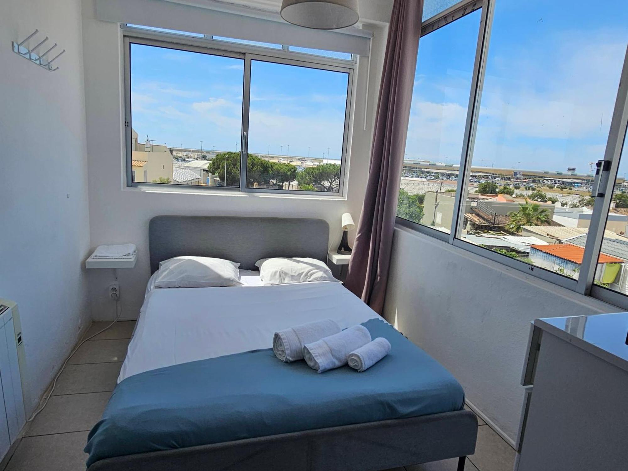 Blife Marya Private Rooms - Airport Stay Faro Bilik gambar