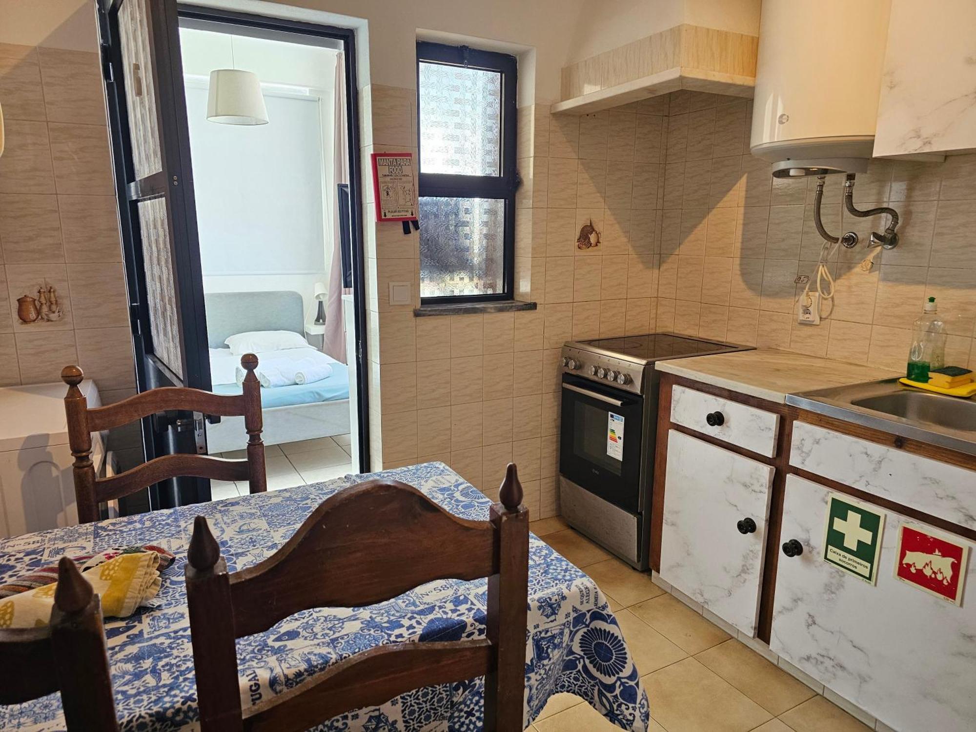 Blife Marya Private Rooms - Airport Stay Faro Bilik gambar